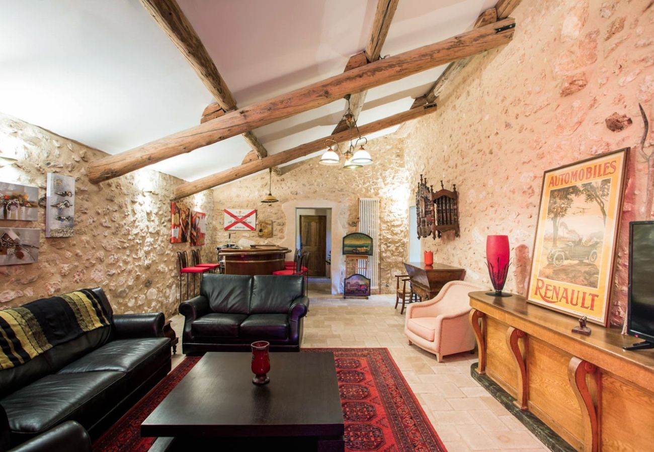 Maison à Eygalières - Location vacances mas piscine EYGALIERES LS1-447