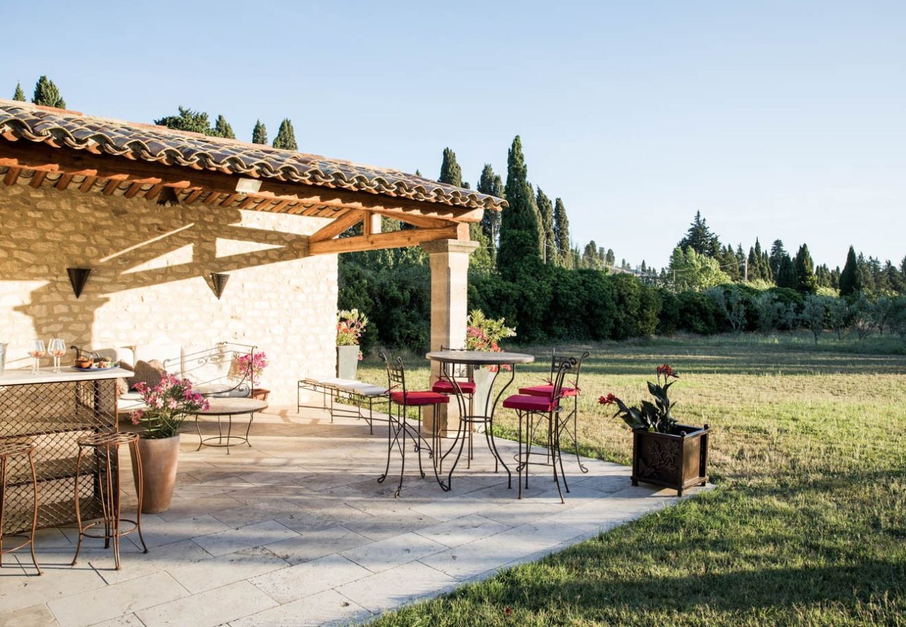 Maison à Eygalières - Location vacances mas piscine EYGALIERES LS1-447