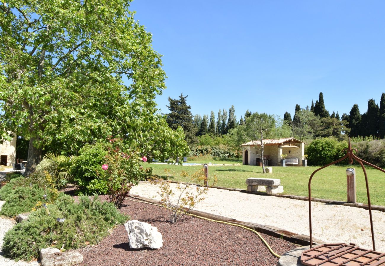 Maison à Eygalières - Location vacances mas piscine EYGALIERES LS1-447