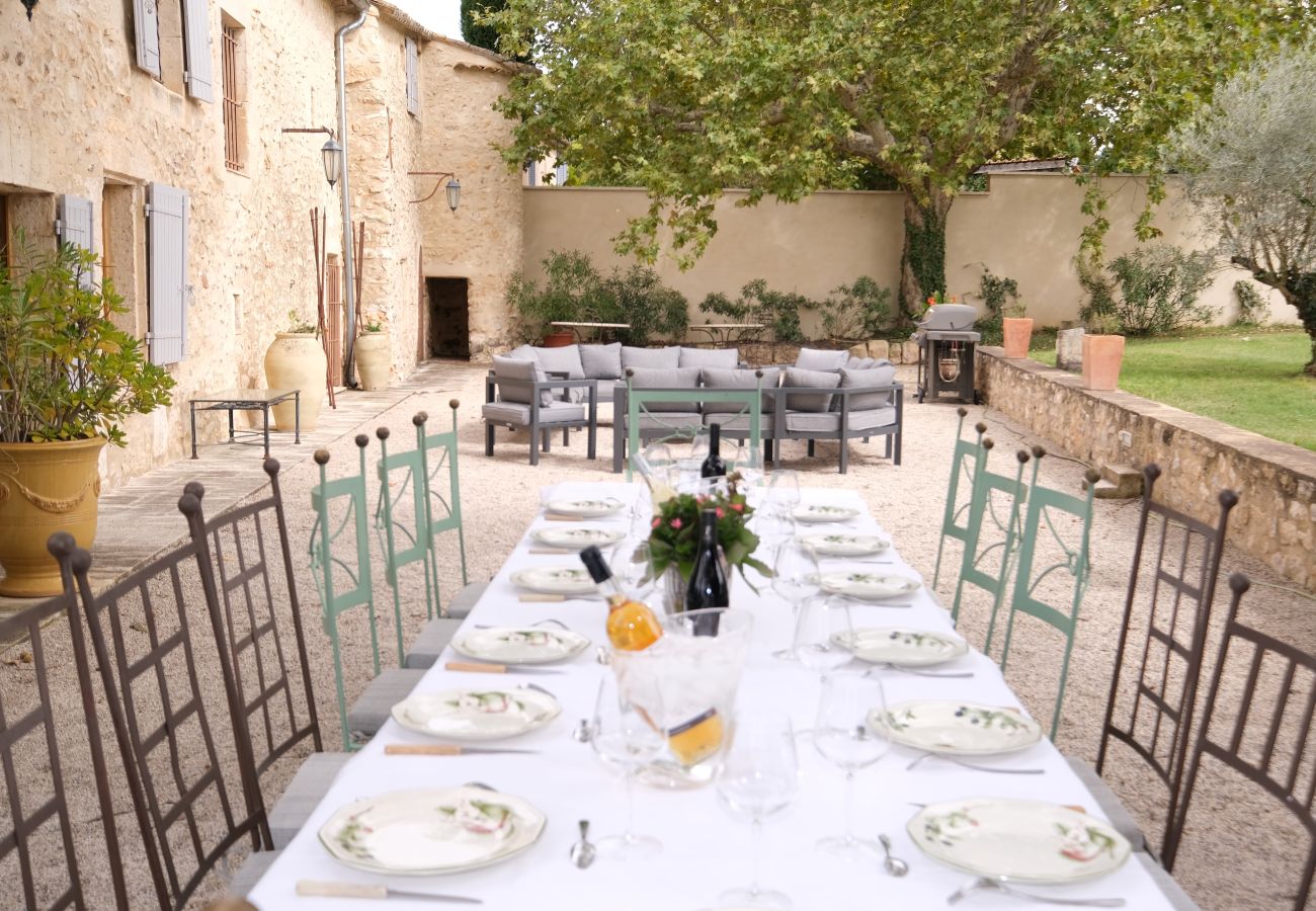 Maison à Eygalières - Location vacances mas piscine EYGALIERES LS1-447