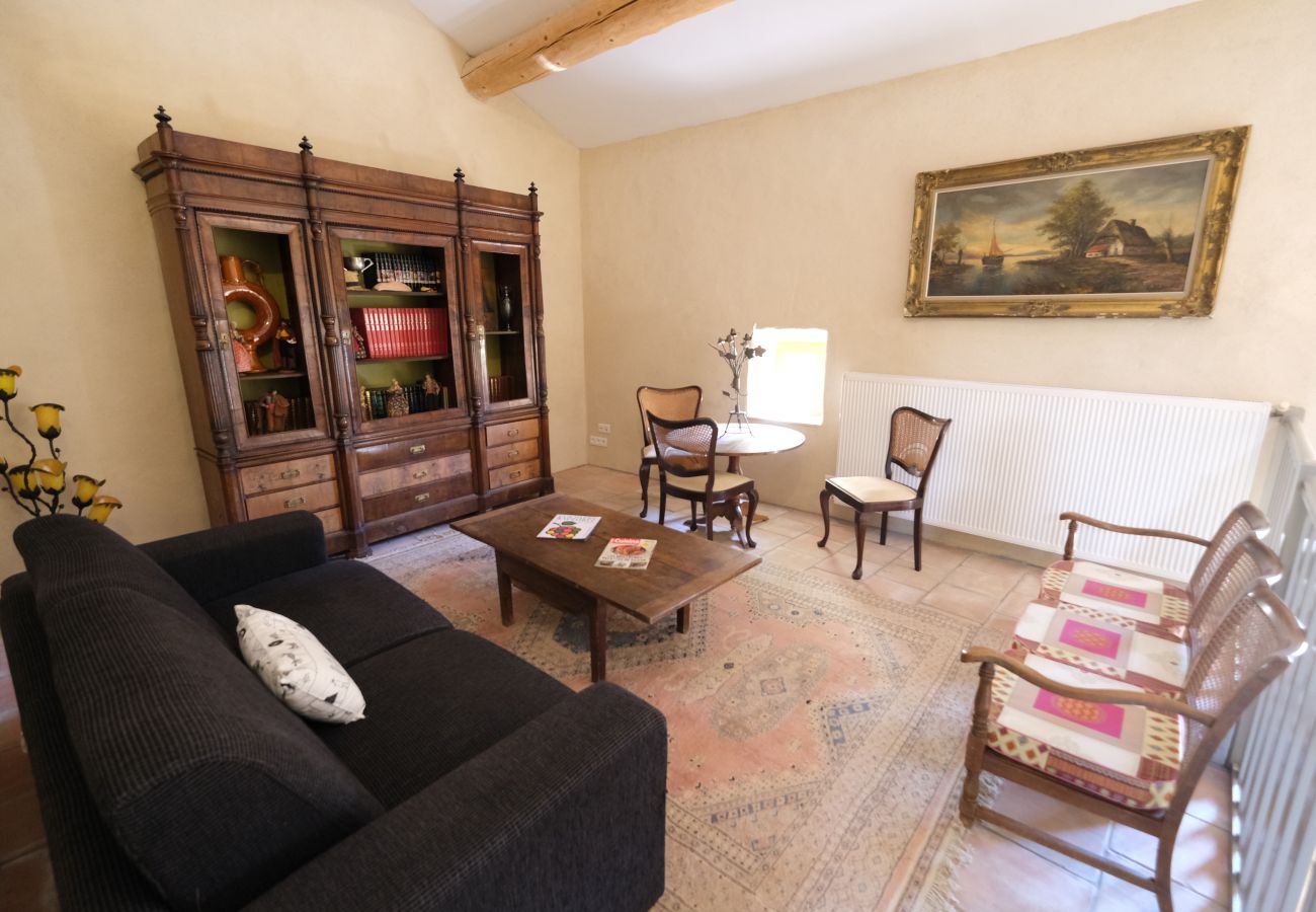 Maison à Eygalières - Location vacances mas piscine EYGALIERES LS1-447