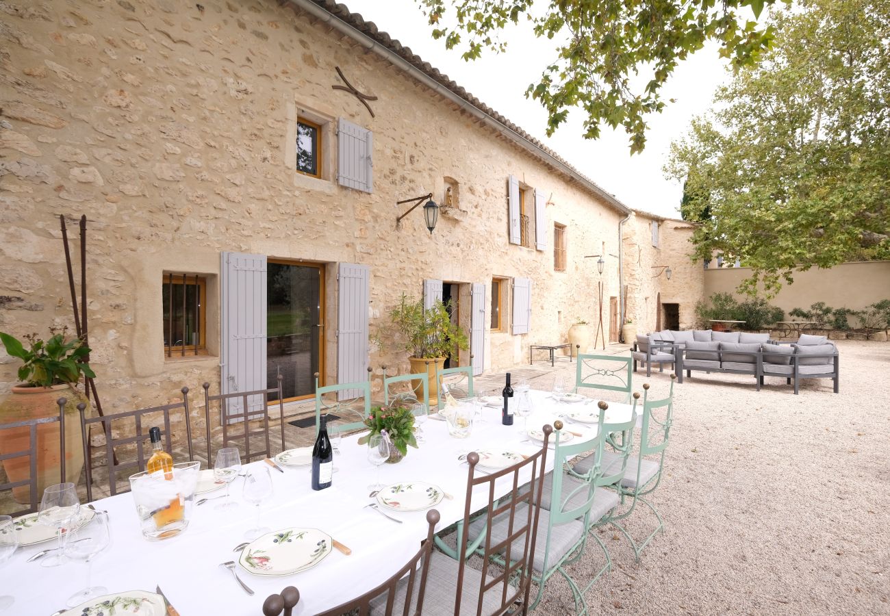 Maison à Eygalières - Location vacances mas piscine EYGALIERES LS1-447