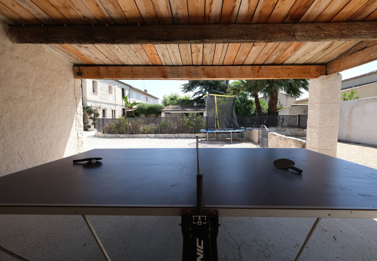 Villa à Beaucaire - location mas avec piscine Beaucaire LS3-450