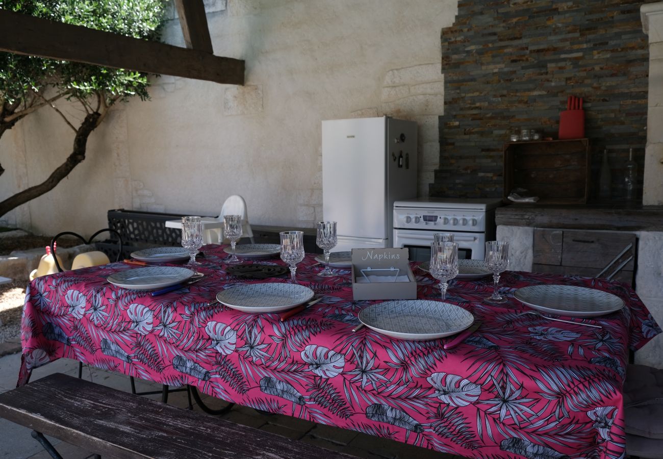 Villa à Beaucaire - location mas avec piscine Beaucaire LS3-450