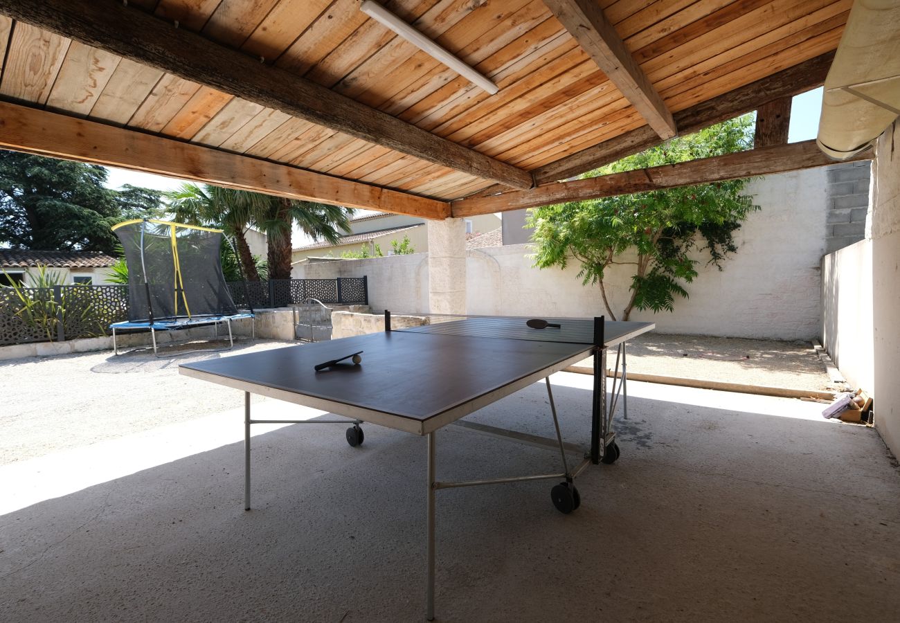 Villa à Beaucaire - location mas avec piscine Beaucaire LS3-450