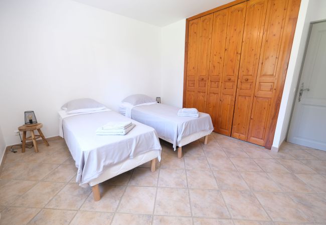 Villa à Saint Remy de Provence - Villa vue sur les Alpilles Saint Remy de Provence 6 pax LS1-454 Villa à Saint Remy de Provence - Villa vue sur les Alpilles Saint Remy de Provence 6 pax LS1-454