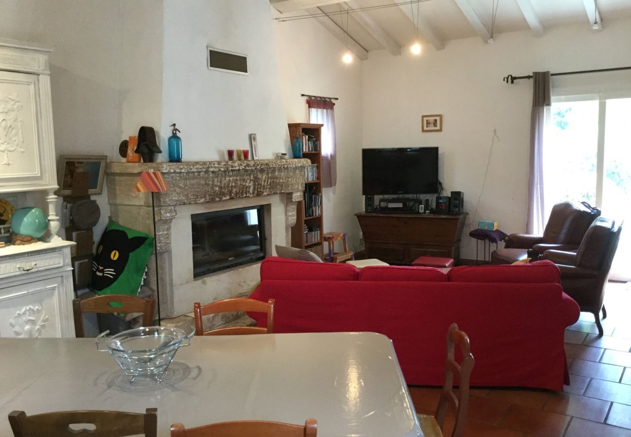 Maison à Mouriès - Maison avec piscine à Mouries Alpilles  6 personnes