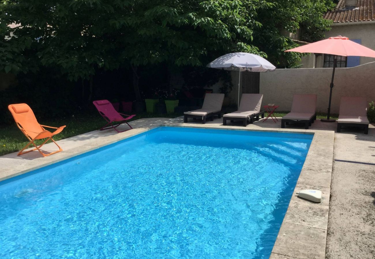 Maison à Mouriès - Maison avec piscine à Mouries Alpilles  6 personnes