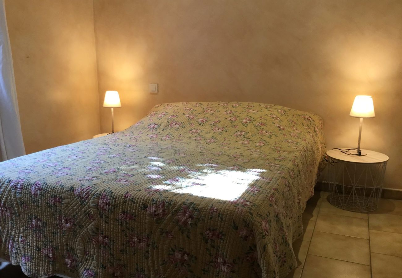 Maison à Mouriès - Maison avec piscine à Mouries Alpilles  6 personnes