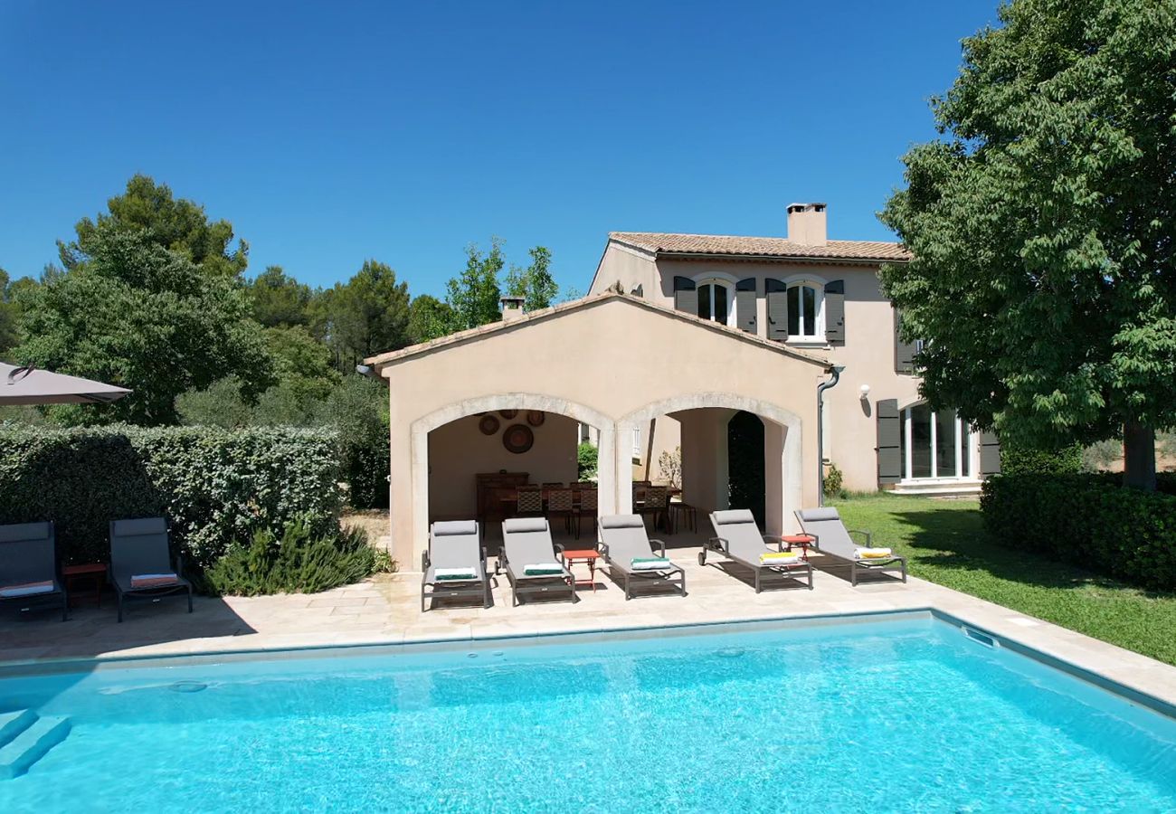 Villa à Mouriès - Villa climatisée piscine chauffée vue Alpilles Mouries