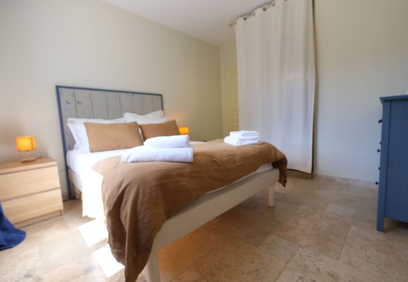 Villa à Saint-Cannat - Villa luxe climatisée piscine jolie vue Aix en Provence