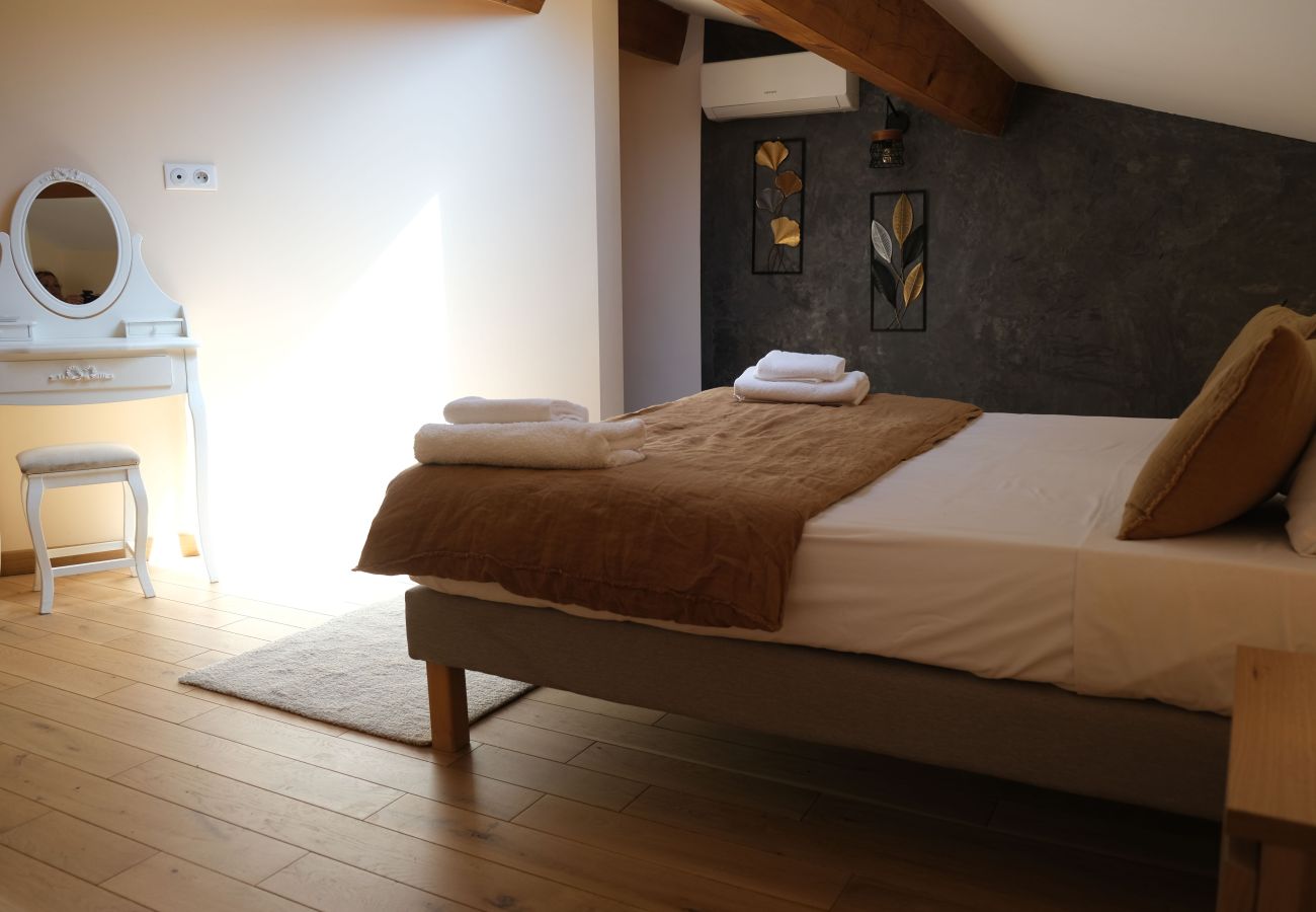 Villa à Saint-Cannat - Villa luxe climatisée piscine jolie vue Aix en Provence