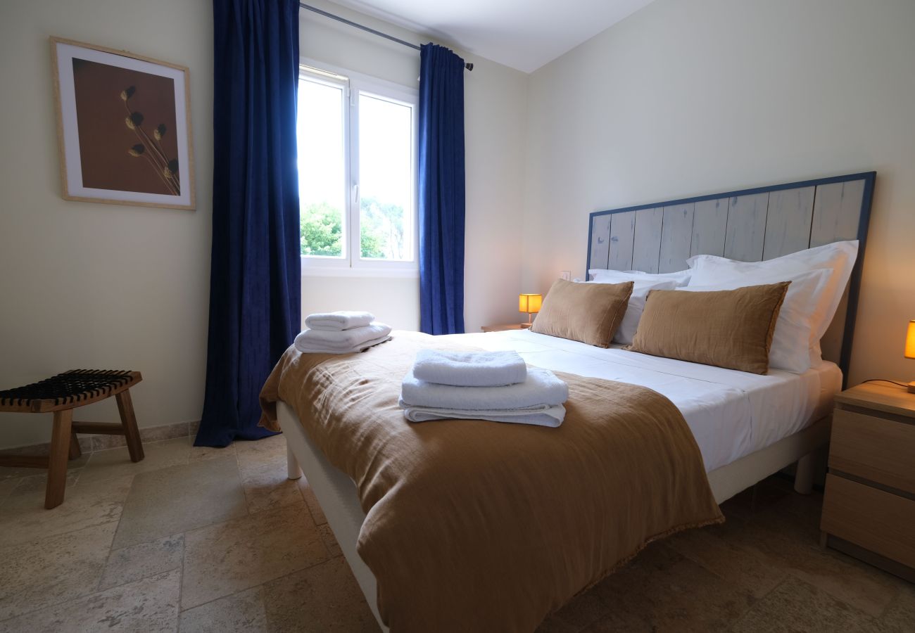 Villa à Saint-Cannat - Villa luxe climatisée piscine jolie vue Aix en Provence