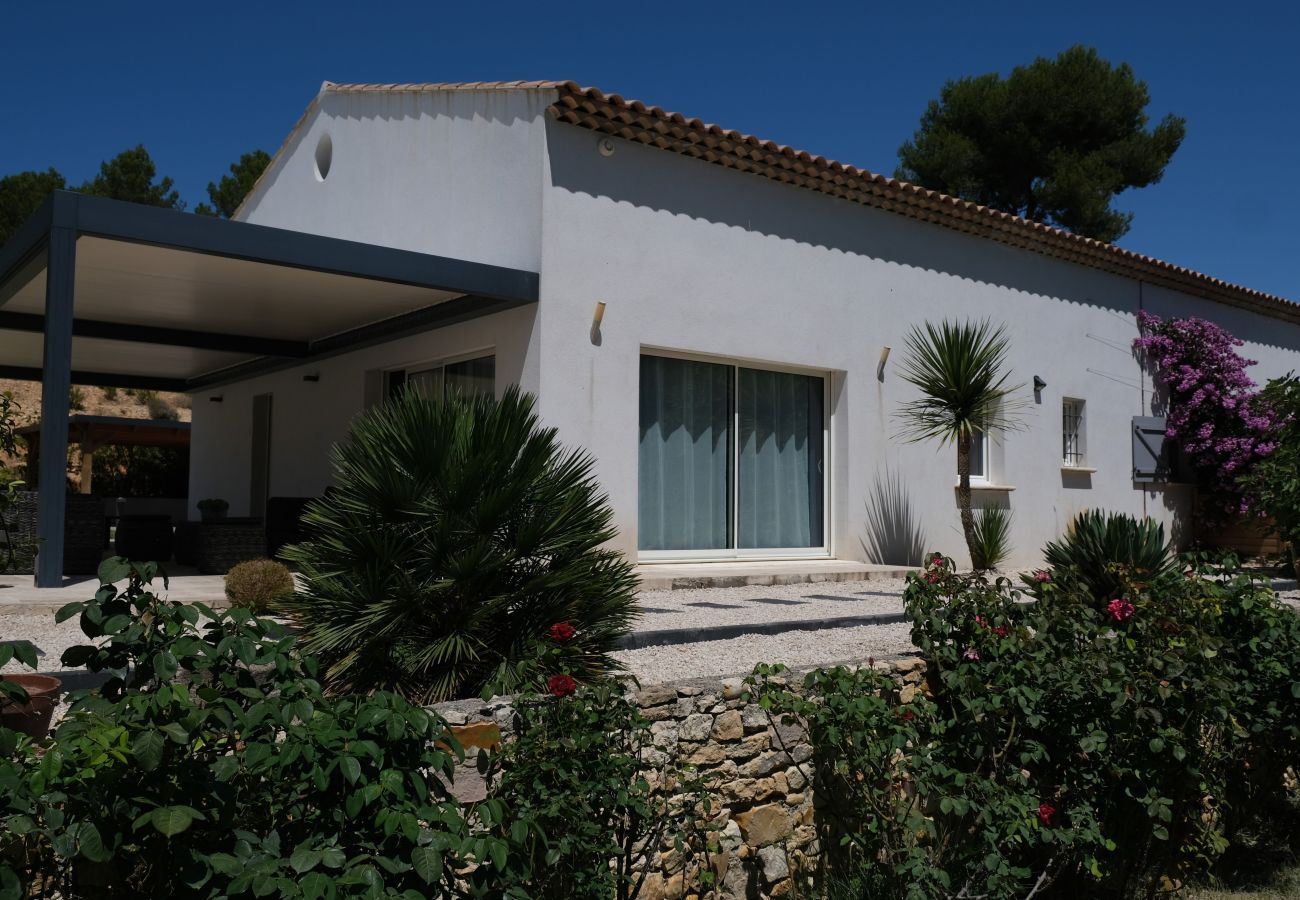 Villa à Saint-Cannat - Villa luxe climatisée piscine jolie vue Aix en Provence