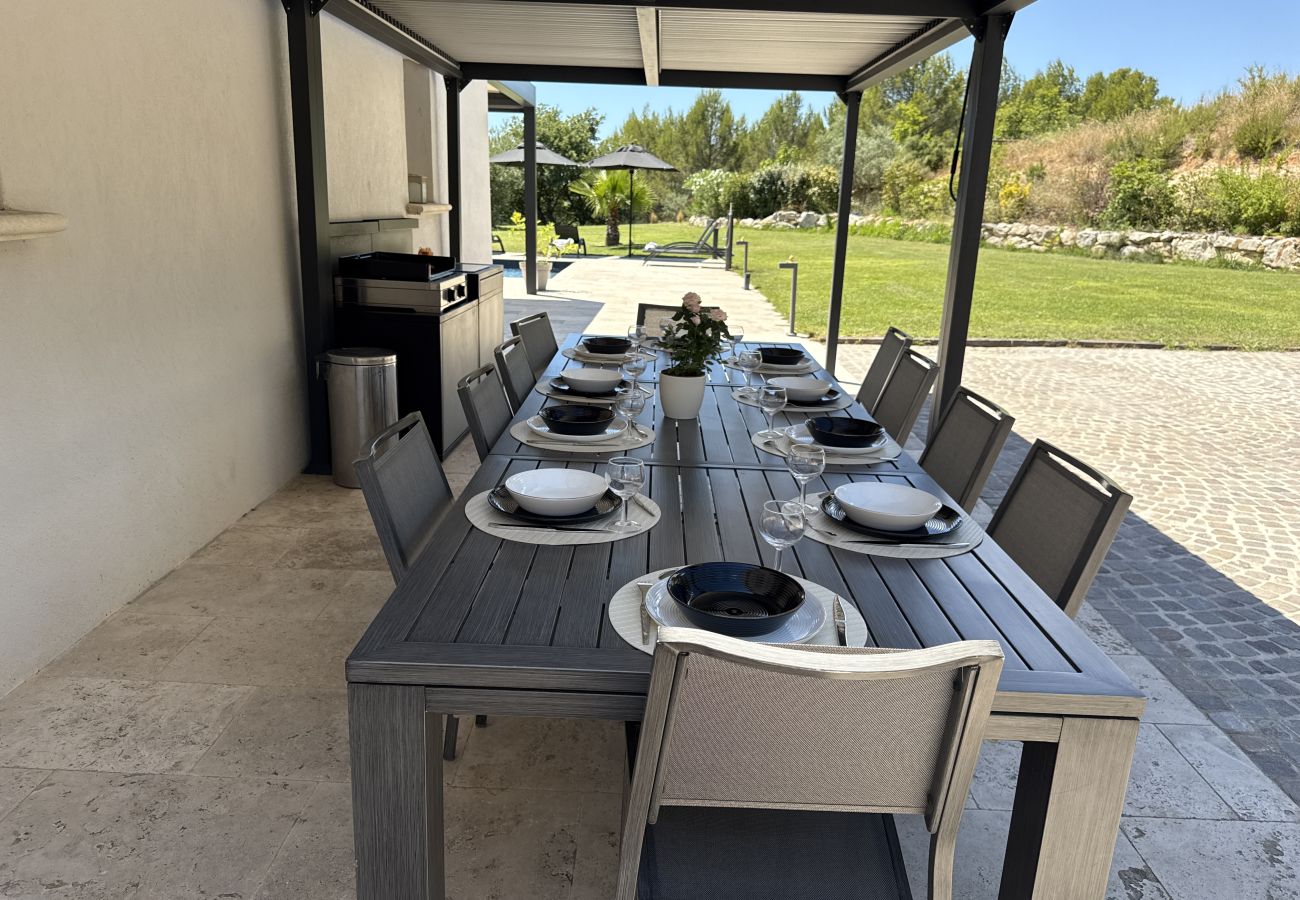Villa à Saint-Cannat - Villa luxe climatisée piscine jolie vue Aix en Provence