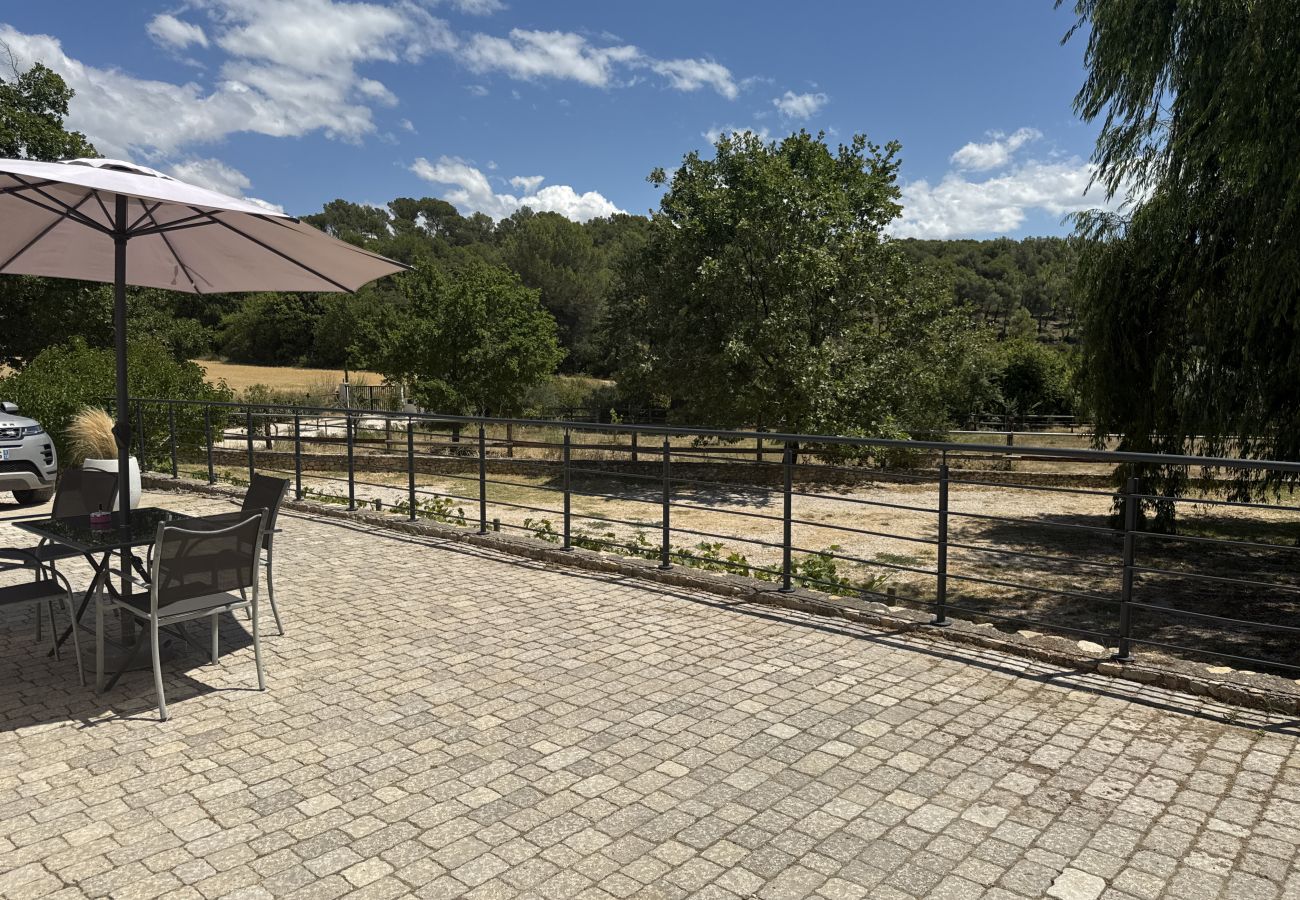 Villa à Saint-Cannat - Villa luxe climatisée piscine jolie vue Aix en Provence