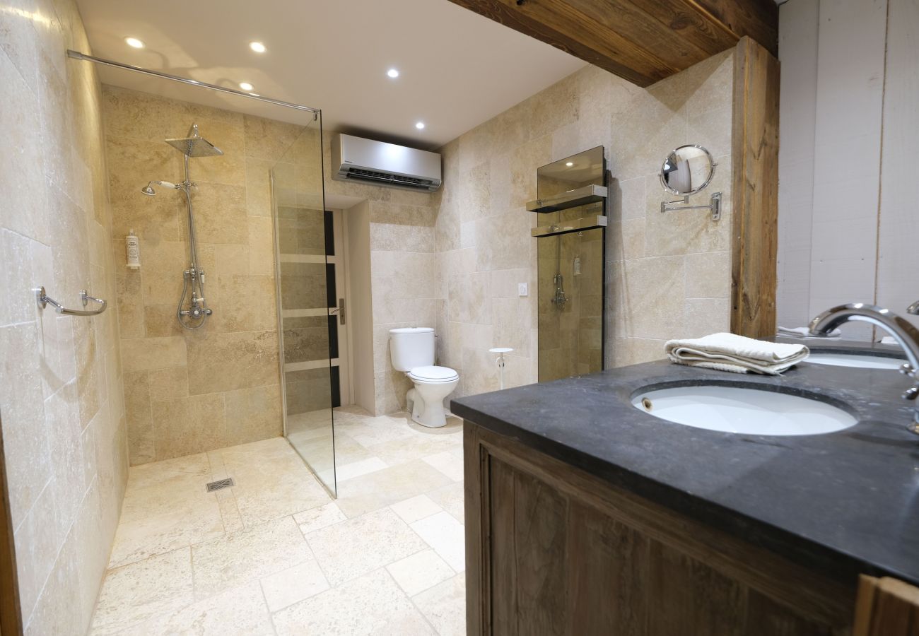 Villa à L´Isle sur la Sorgue - Mas Luxe Piscine chauffée Jacuzzi à L'Isle sur la Sorgue 