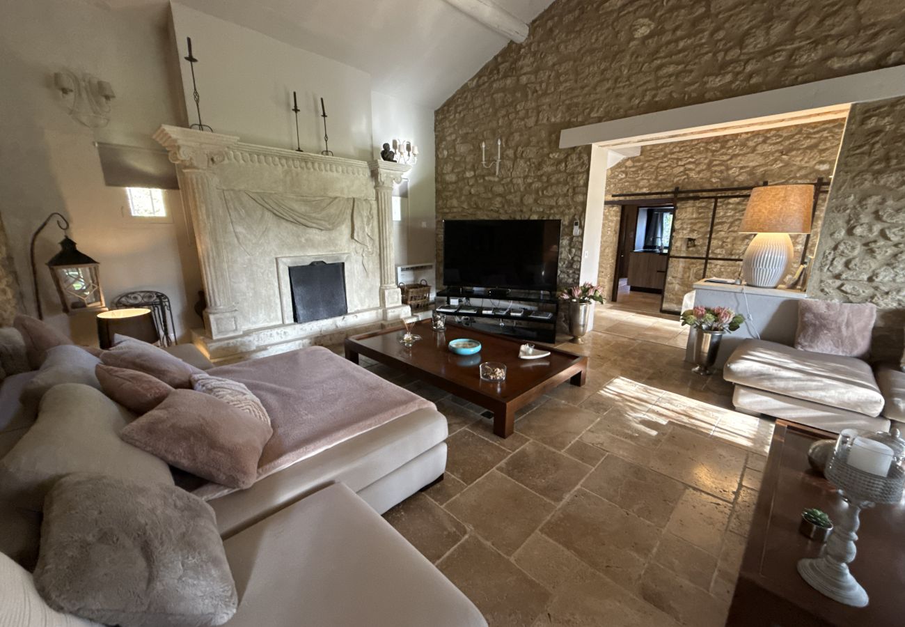 Villa à L´Isle sur la Sorgue - Mas Luxe Piscine chauffée Jacuzzi à L'Isle sur la Sorgue 