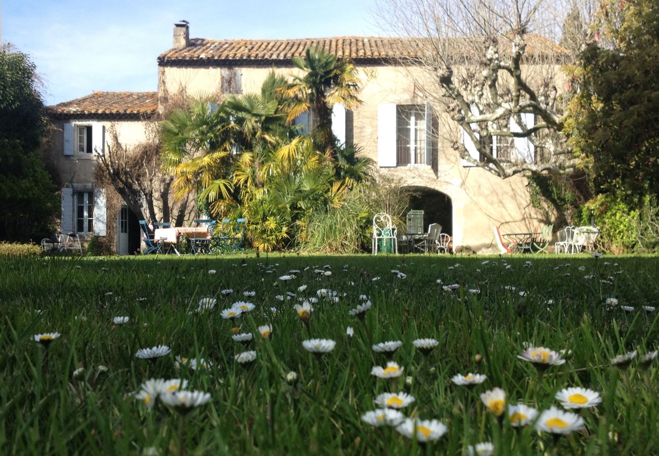 Location vacances SAINT-RÉMY-DE-PROVENCE a louer grand jardin