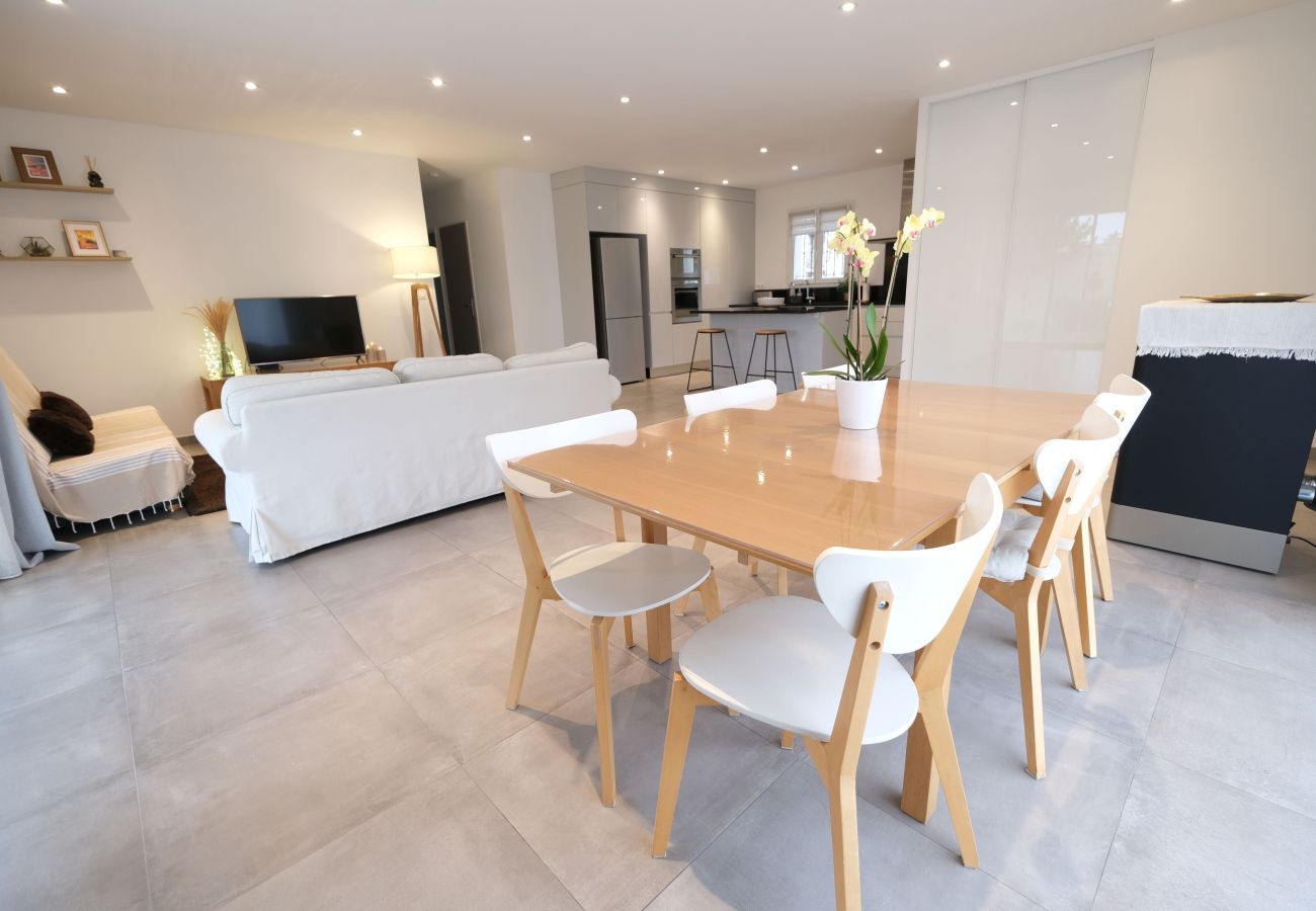 Maison à Plan-d´Orgon - location maison piscine Plan d'Orgon Alpilles 6 pers