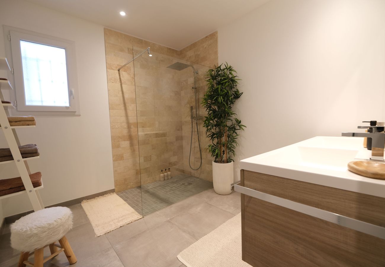 Maison à Plan-d´Orgon - location maison piscine Plan d'Orgon Alpilles 6 pers