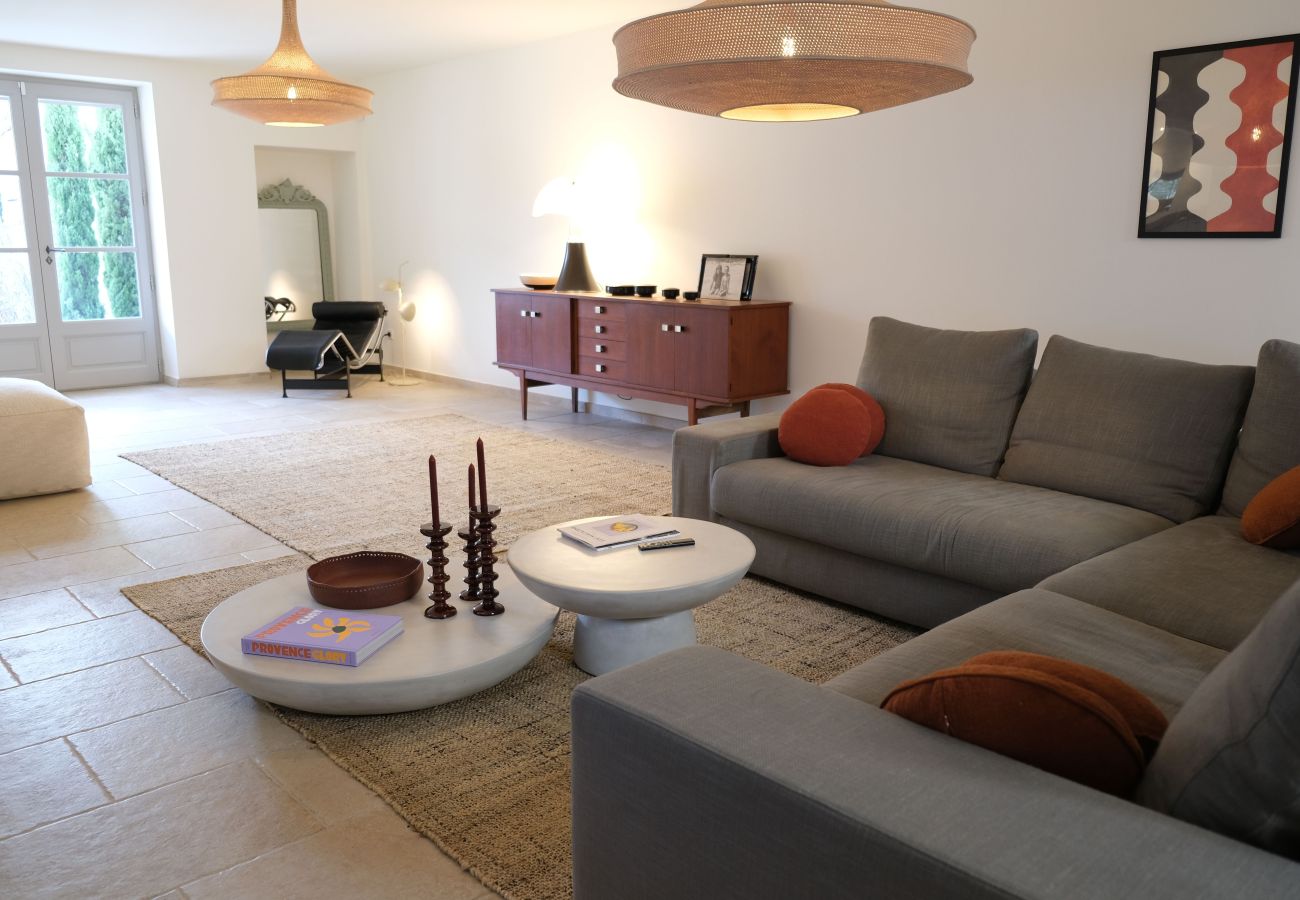 Maison climatisée salon Mouries Alpilles 6 personnes