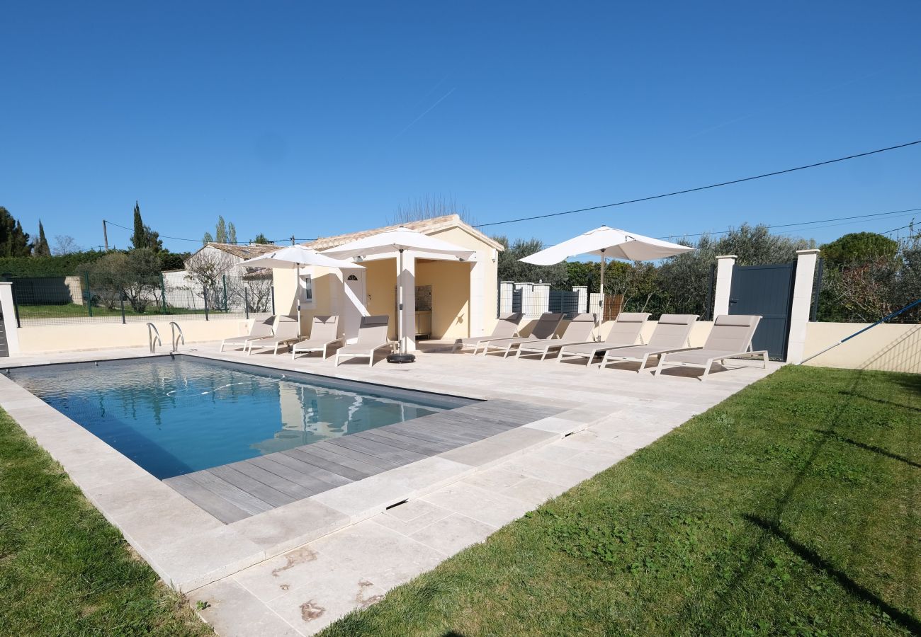 Villa à Saint Remy de Provence - Villa climatisée Piscine chauffée Vue Alpilles St Remy