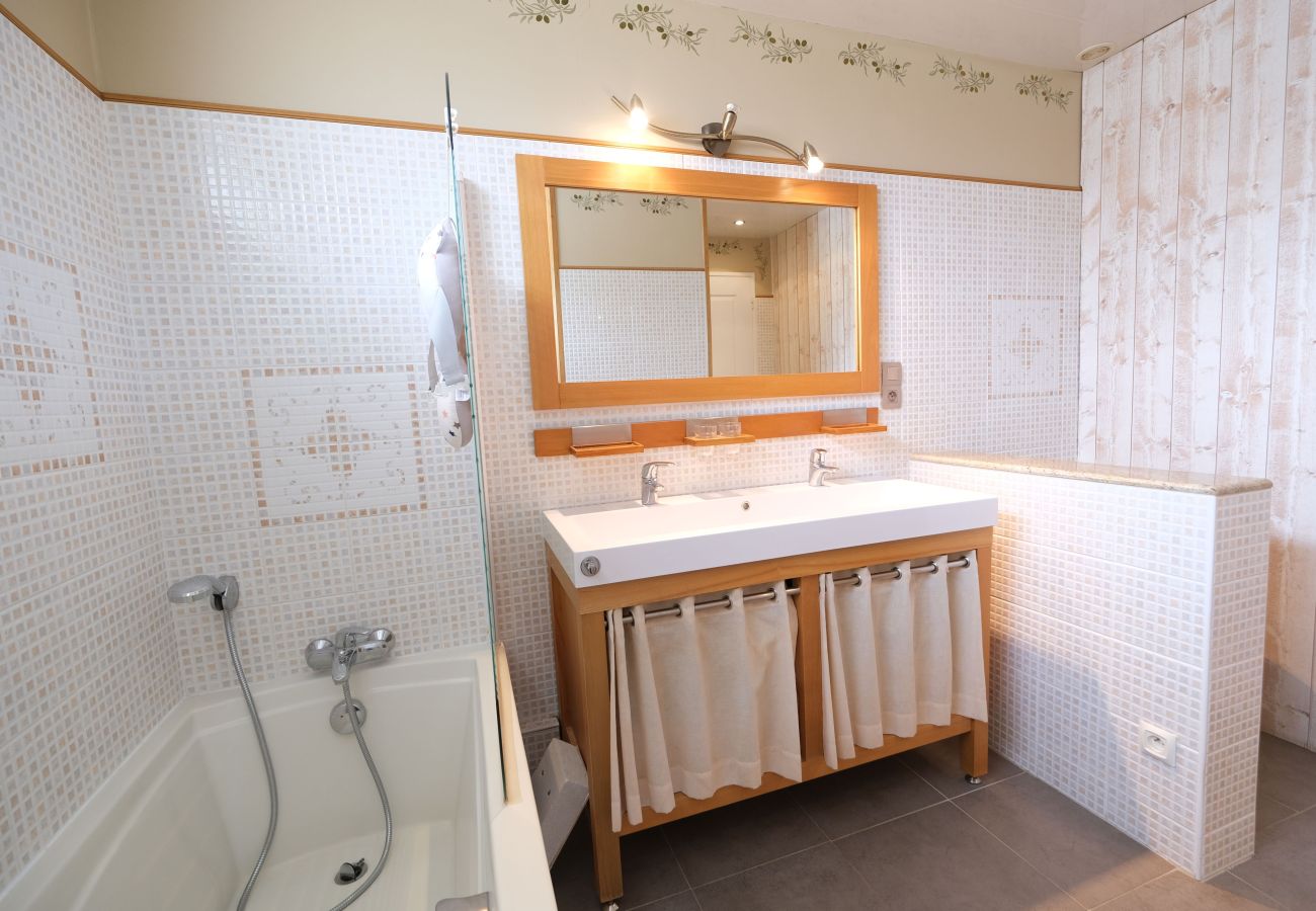 Maison à Eyguières - Maison piscine privée 6 pers Eyguières Alpilles