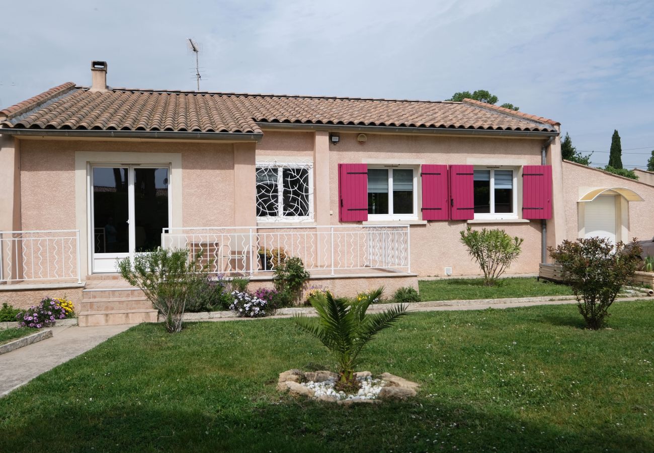 Maison à Eyguières - Maison piscine privée 6 pers Eyguières Alpilles