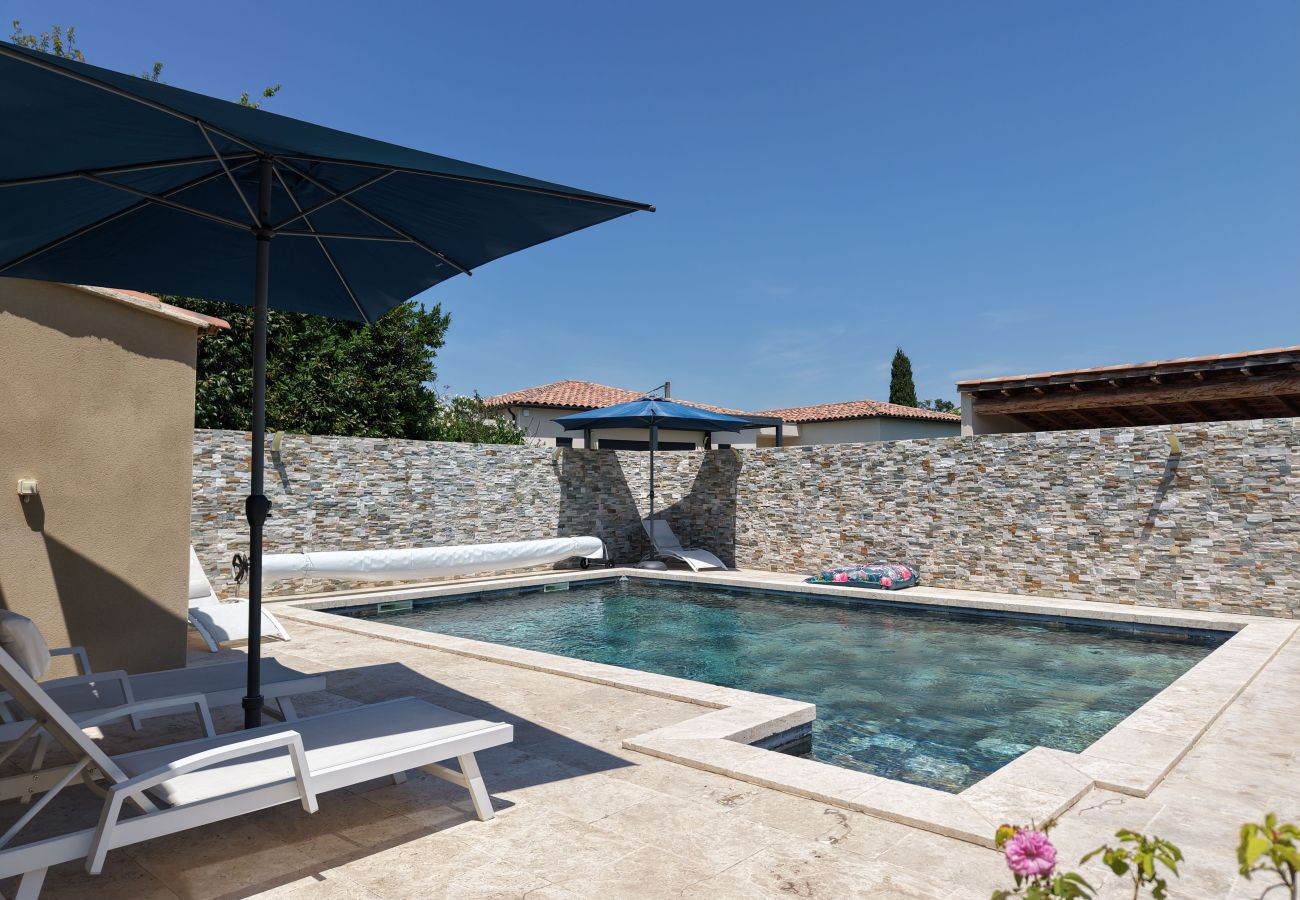Villa à Salon-de-Provence - Villa 12 pers clim, piscine chauffée, Salon de Pce