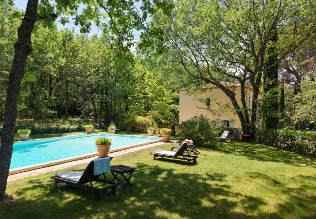 Villa à Saint-Antonin-sur-Bayon - Propriété Aix-en-Provence Vue Ste-Victoire piscine 12x8