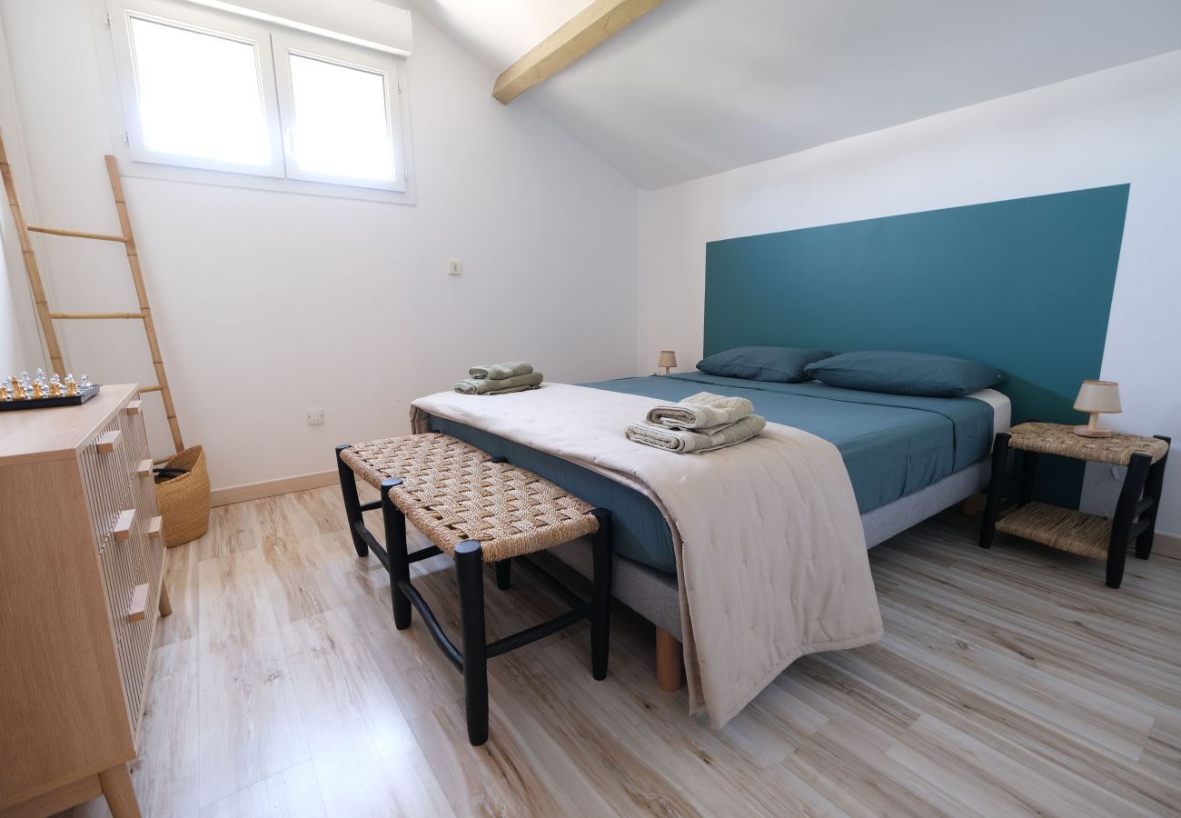 Villa moderne climatisée piscine, 3 chambres – 6 pers. Carpentras