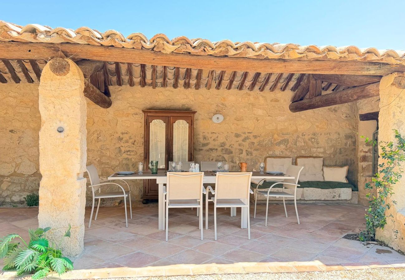 Villa à Mallemort - Mas provençal piscine, vue Luberon, 10 pers proche Aix
